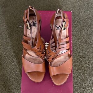 Sofft Tan Strappy Heels